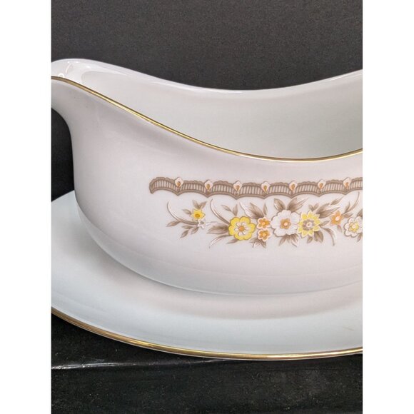 Ekco International Golden Autumn Double Pour Gravy Boat Attached Plate - Picture 5 of 11